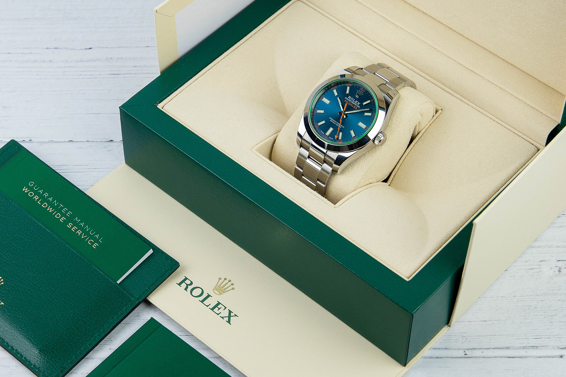 All You Need to Know While Buying a Second Hand Rolex